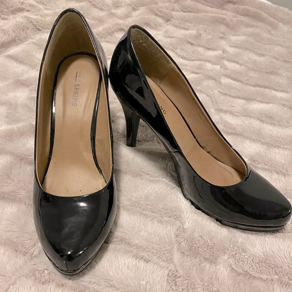 Call it Spring Black Patent Leather Pumps - Picture 1 of 5